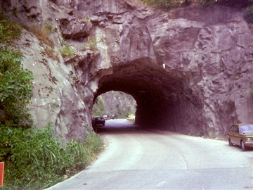 一庫ダム工事前の龍化隧道の写真